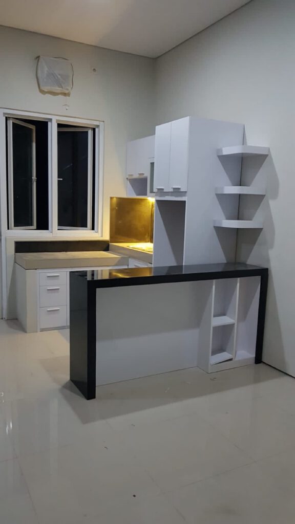 Dapur Compact Putih 03 — Klara Interior