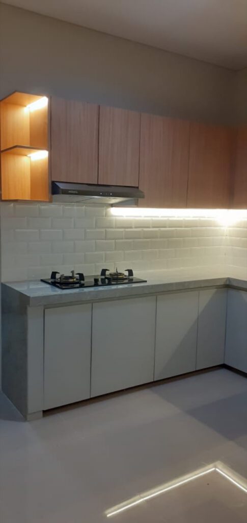 Dapur Natural Kontemporer 03 — Klara Interior